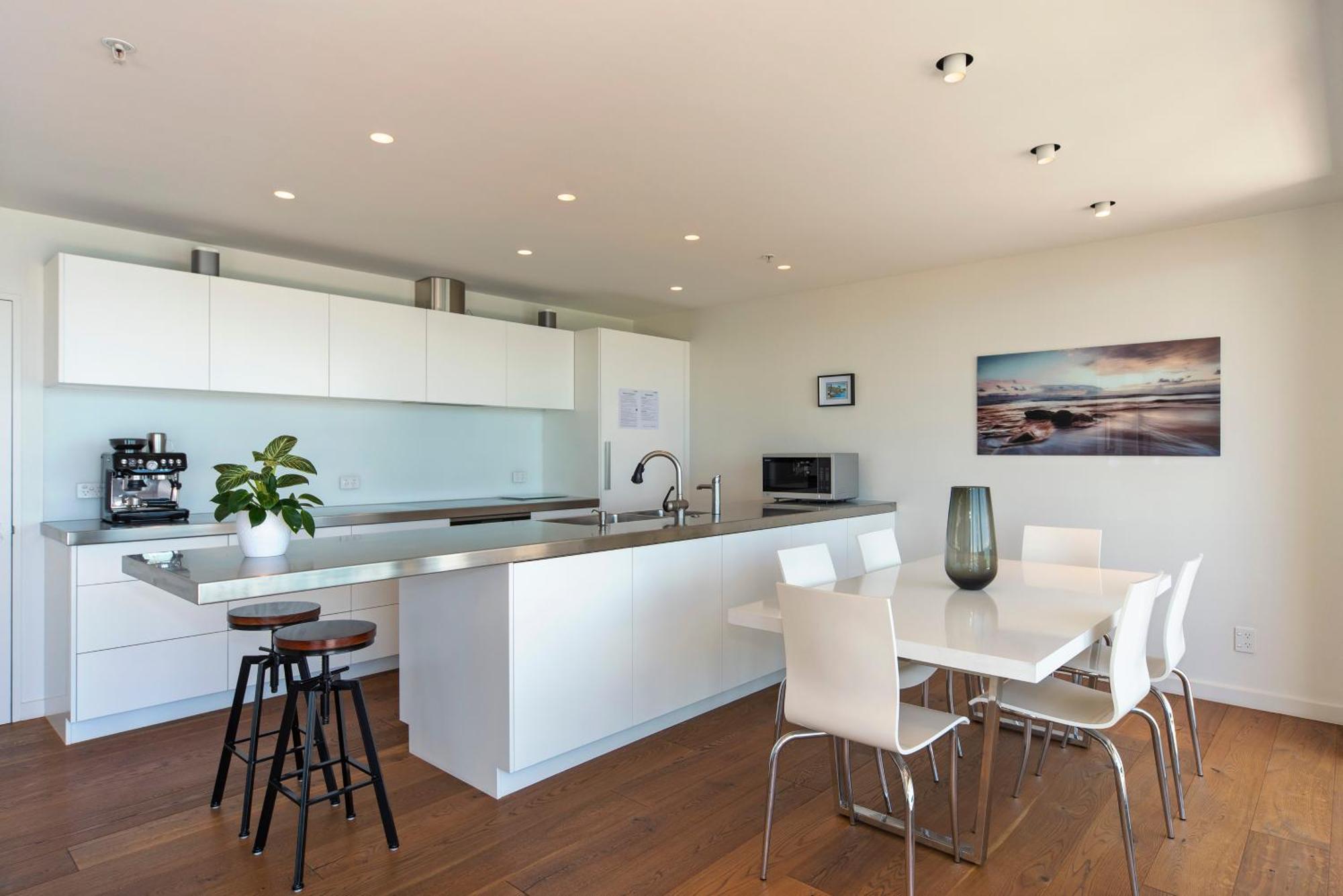 Penthouse 37 - Nelson Waterfront Apartment Exterior photo